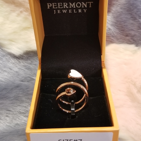 Ring - Picture 2 of 3